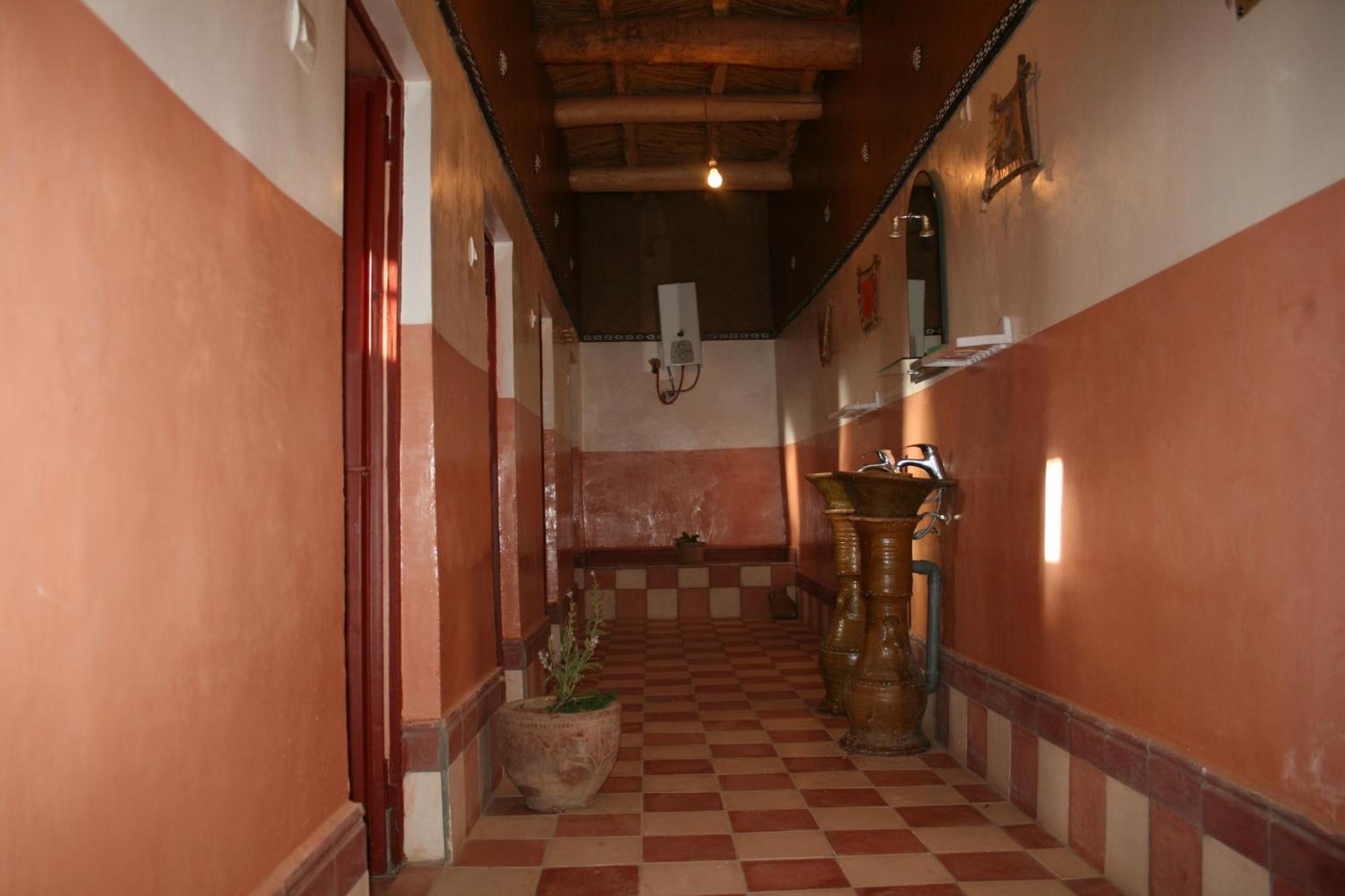 ホテル Kasbah Ben Ali Kelaat-M'Gouna エクステリア 写真